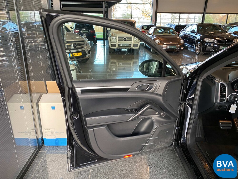 Porsche Cayenne S 4.8 V8 Tiptronic 400pk 2011, 62-XVN-5