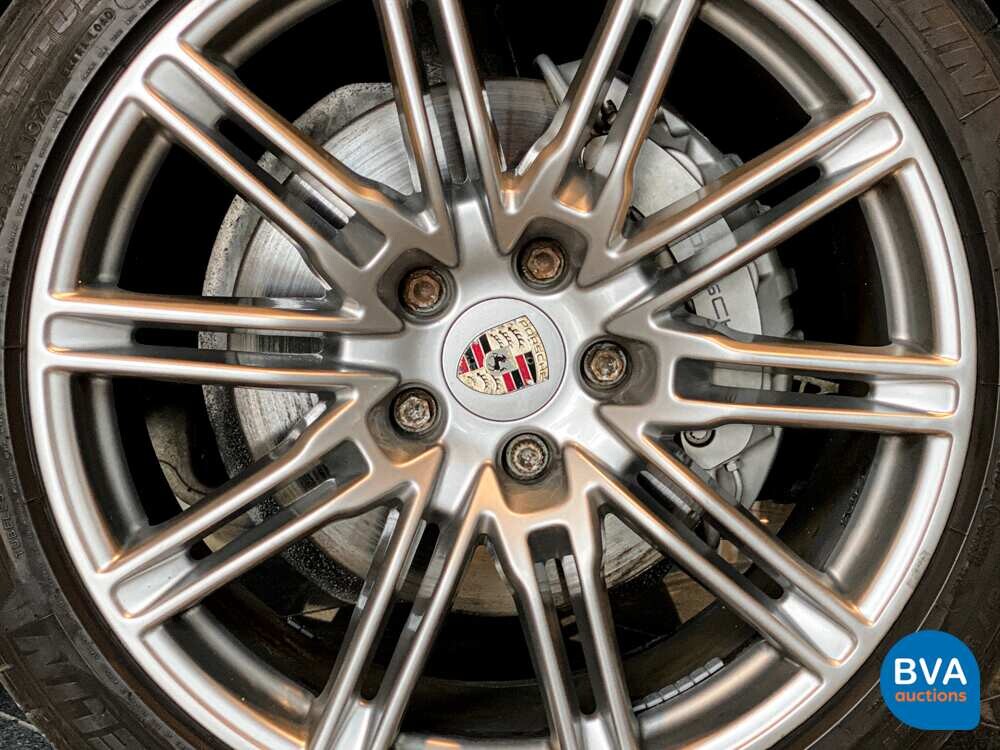 Porsche Cayenne S 4.8 V8 Tiptronic 400pk 2011, 62-XVN-5