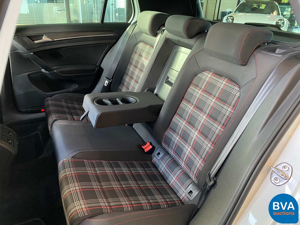 Volkswagen Golf GTI 2.0 TSI Performance 245pk 2020 FACELIFT, K-876-HF