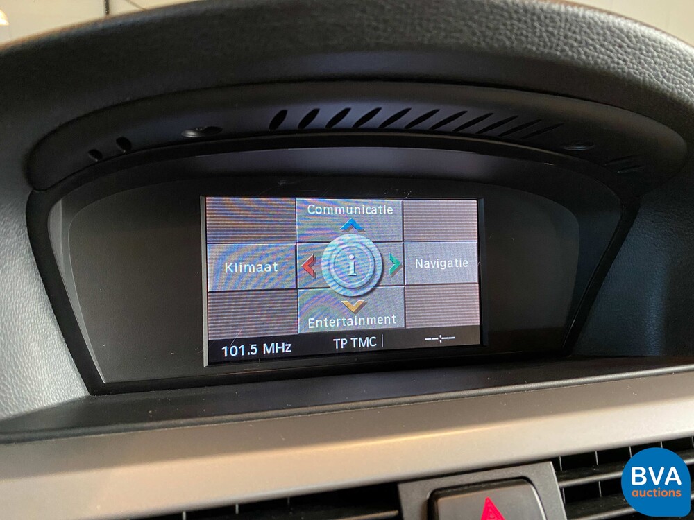 BMW 320i Executive 3-serie Touring 170pk 2008, 39-JFR-9
