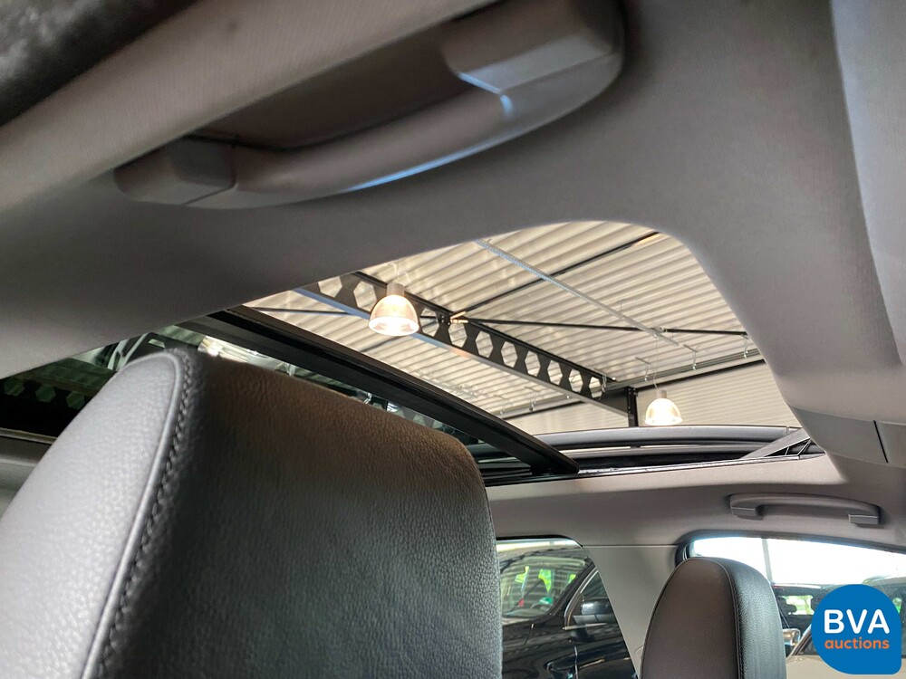 BMW 320i Executive 3-serie Touring 170pk 2008, 39-JFR-9