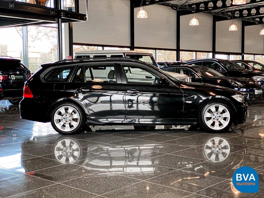 BMW 320i Executive 3-serie Touring 170pk 2008, 39-JFR-9