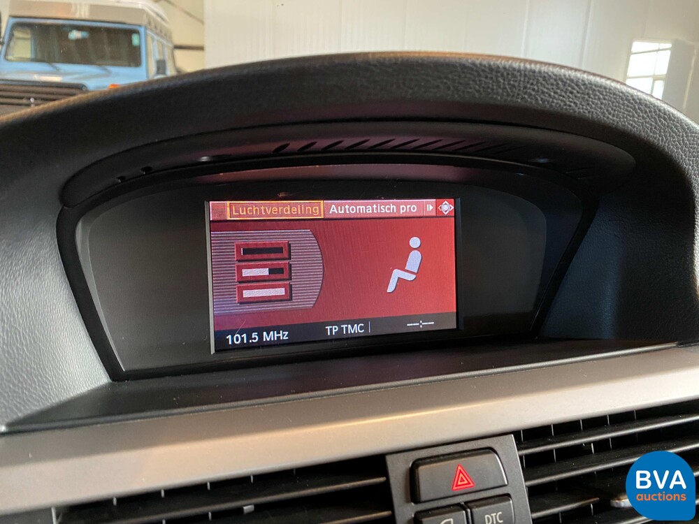 BMW 320i Executive 3-serie Touring 170pk 2008, 39-JFR-9