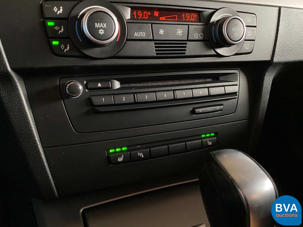 BMW 320i Executive 3-serie Touring 170pk 2008, 39-JFR-9