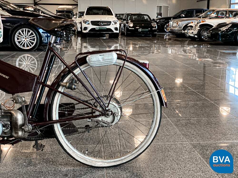 Fiets met VAP4 hulpmotor 48cc 1942