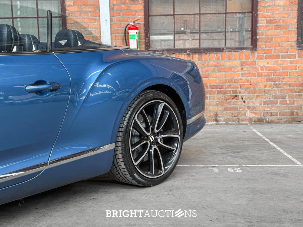 Bentley Continental GTC 6.0 W12 -Centenary Edition- 635pk 2020