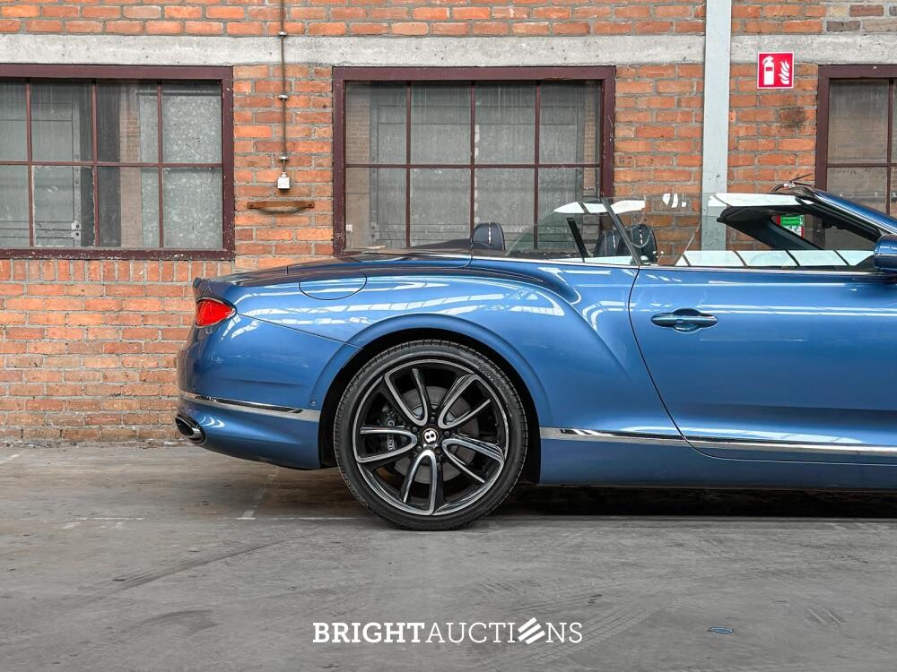 Bentley Continental GTC 6.0 W12 -Centenary Edition- 635pk 2020