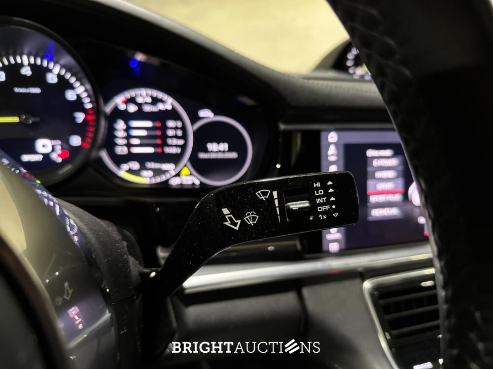 Porsche Panamera 4 E-Hybrid (Sport-Chrono) 2.9 V6 462hp 2019, J-406-NS