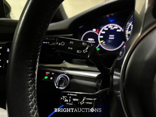Porsche Panamera 4 E-Hybrid (Sport-Chrono) 2.9 V6 462pk 2019, J-406-NS