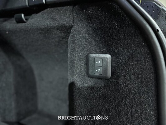 Land Rover Range Rover Sport P400e Limited Edition Plug-In Hybrid 404pk 2022 (Origineel-NL), P-978-FZ