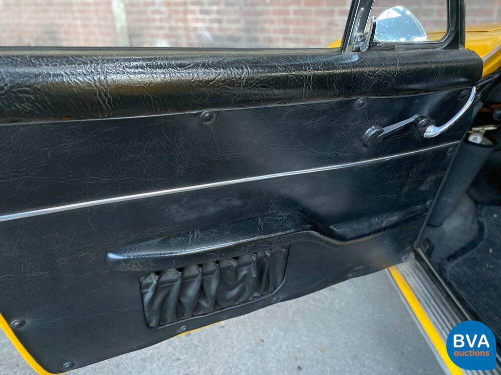 Volkswagen Karmann Ghia TC 1975 65pk, 77-YD-77