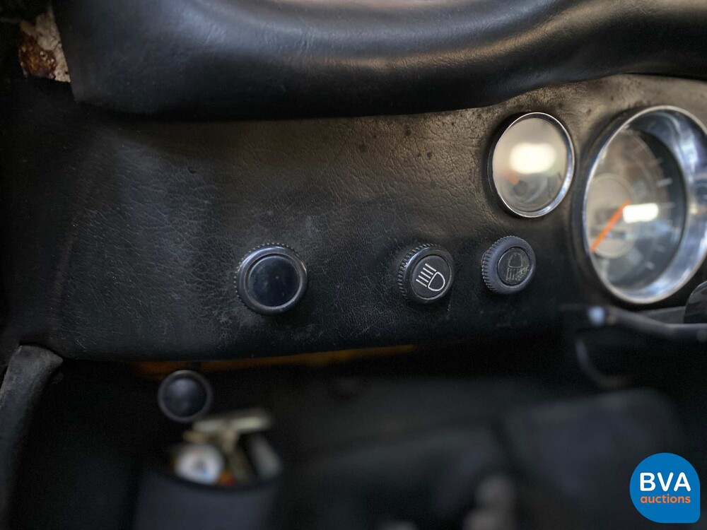 Volkswagen Karmann Ghia TC 1975 65pk, 77-YD-77