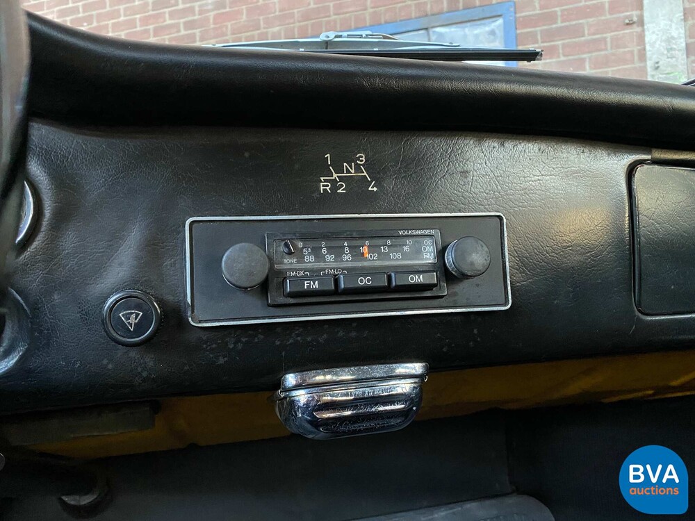 Volkswagen Karmann Ghia TC 1975 65pk, 77-YD-77