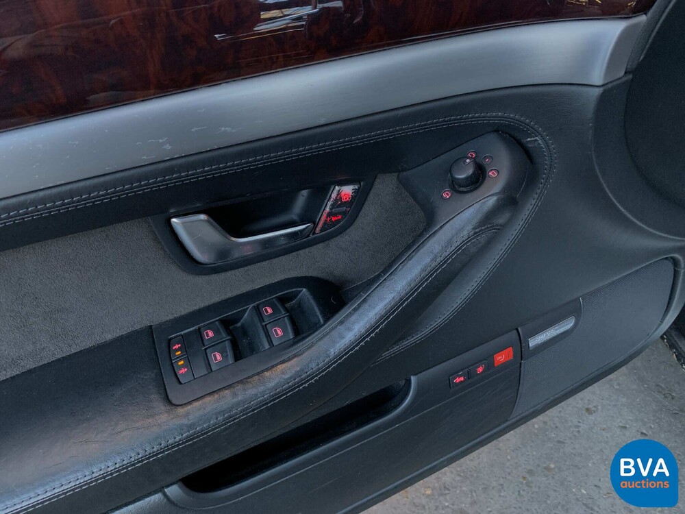 Audi A8 Lang 6.0 W12 Quattro Pro line 450pk 2004, 69-RD-NX