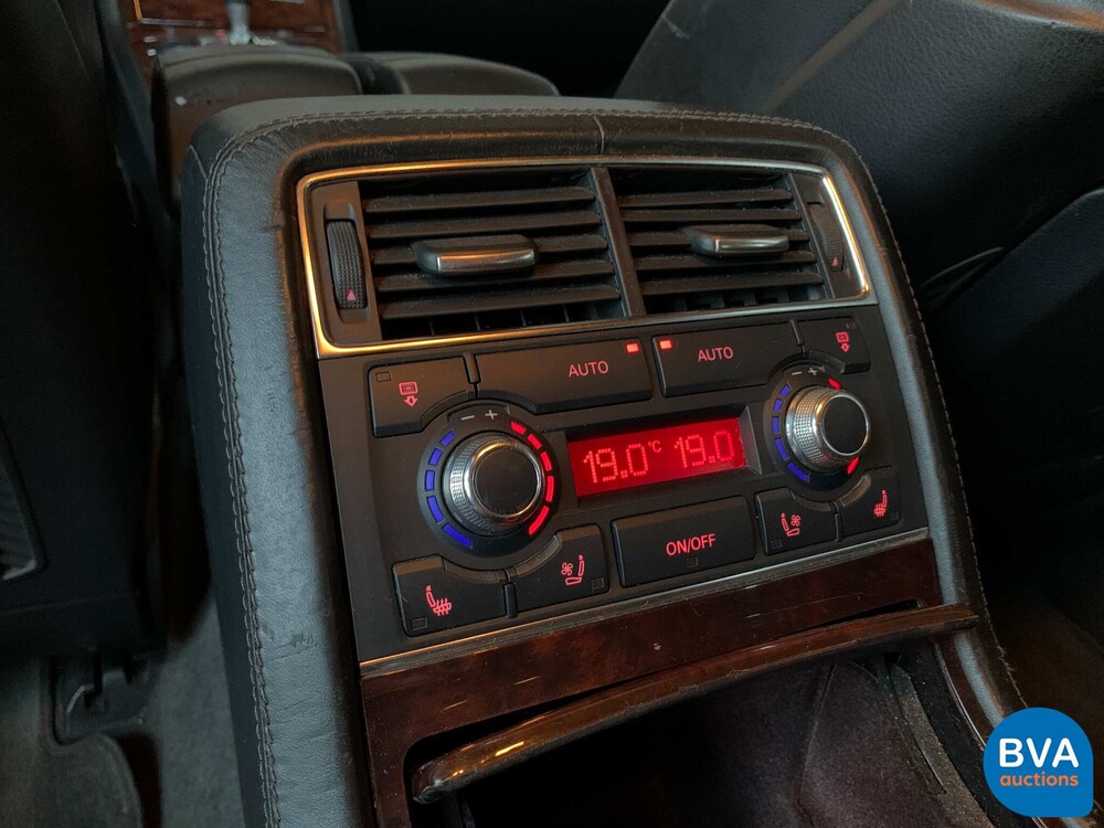 Audi A8 Lang 6.0 W12 Quattro Pro line 450pk 2004, 69-RD-NX