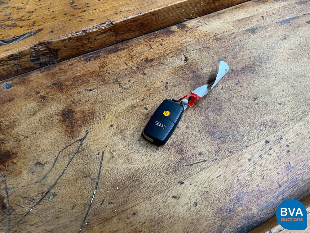 Audi A8 Lang 6.0 W12 Quattro Pro Line 450 PS 2006.