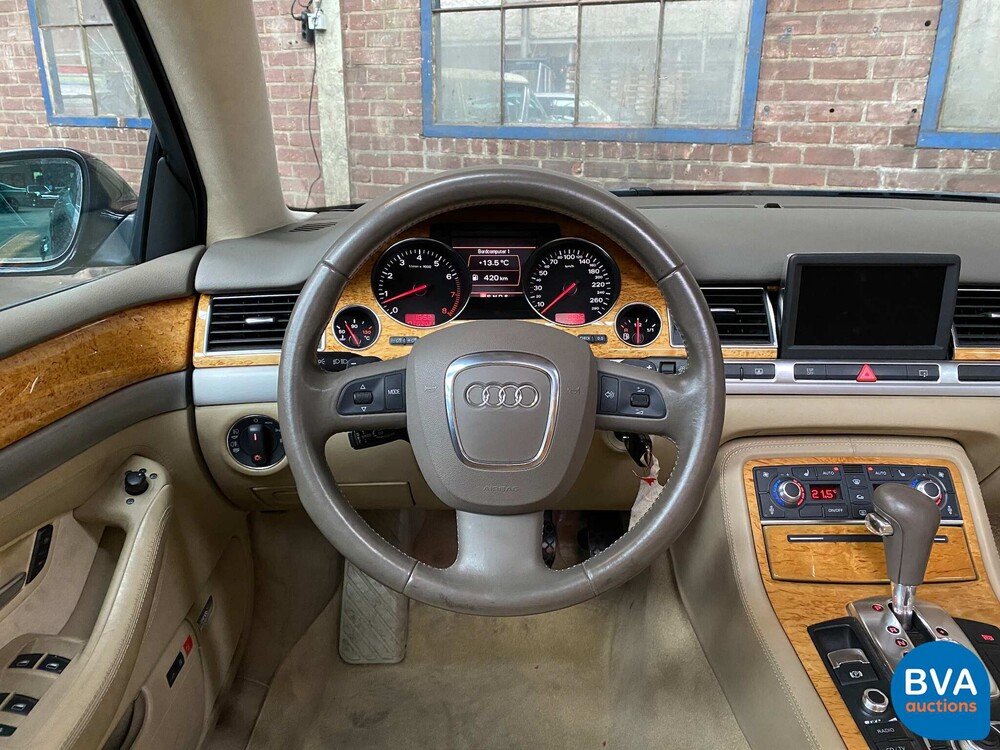 Audi A8 Lang 6.0 W12 Quattro Pro Line 450 PS 2006.