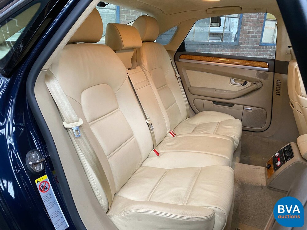 Audi A8 Lang 6.0 W12 Quattro Pro Line 450 PS 2006.