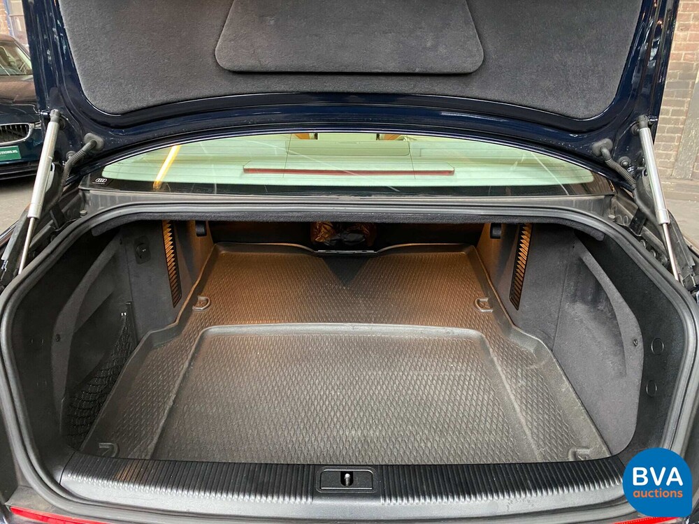 Audi A8 Lang 6.0 W12 Quattro Pro Line 450 PS 2006.