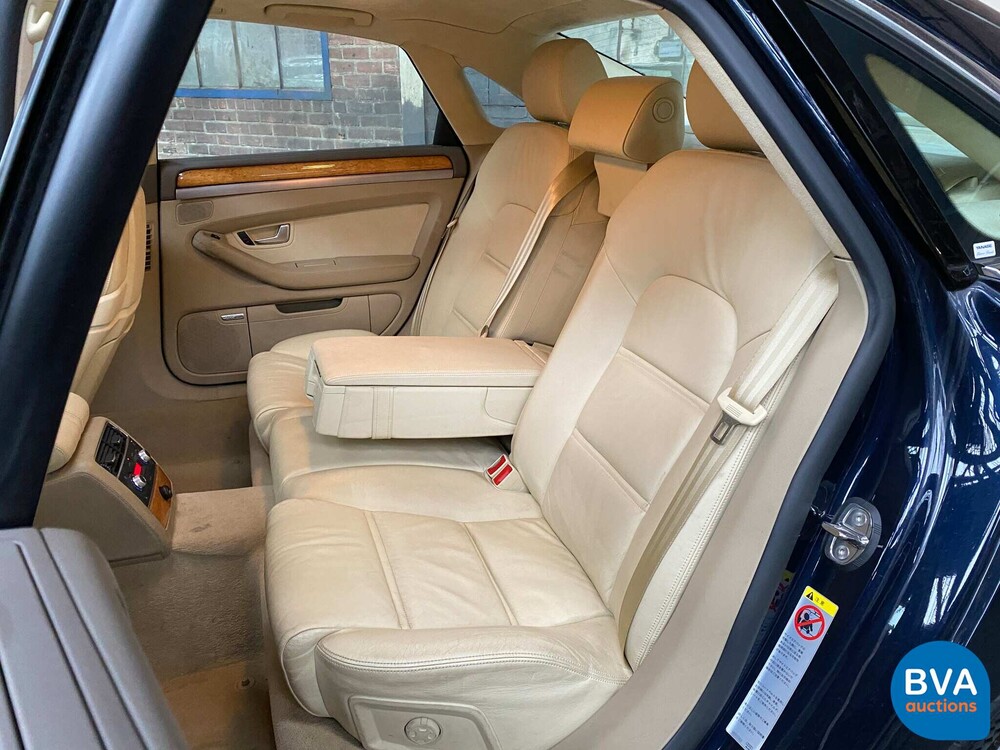 Audi A8 Lang 6.0 W12 Quattro Pro Line 450 PS 2006.