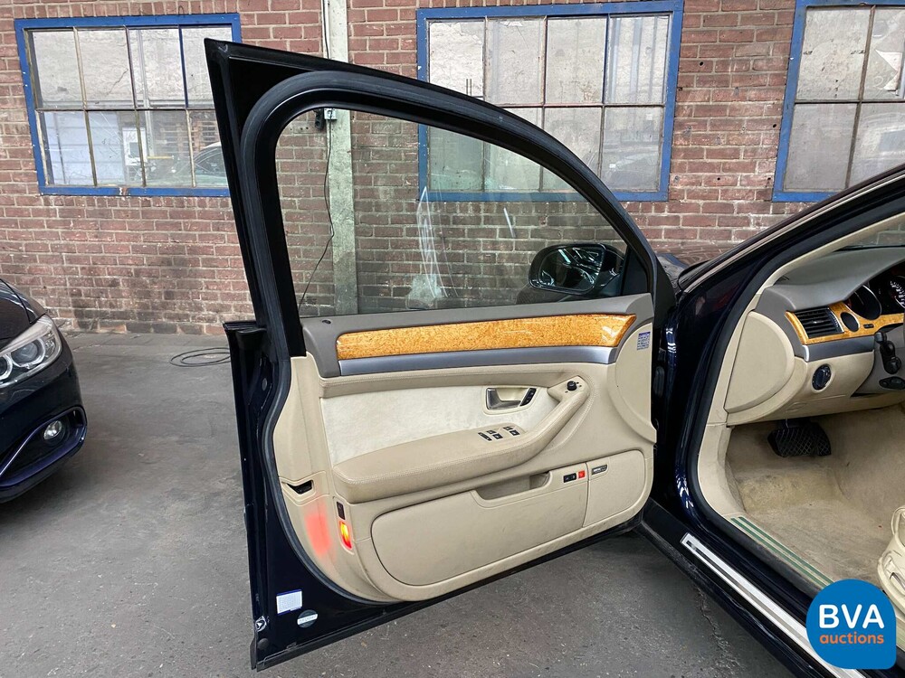 Audi A8 Lang 6.0 W12 Quattro Pro Line 450 PS 2006.