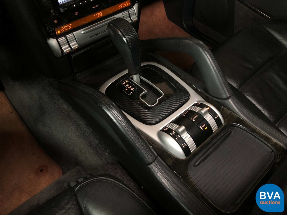 Porsche Cayenne Turbo 4.5 V8 450pk 2003 -YOUNGTIMER-