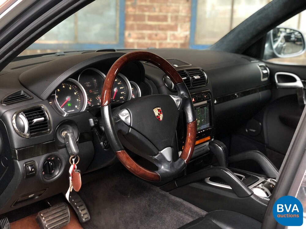 Porsche Cayenne Turbo 4.5 V8 450pk 2003 -YOUNGTIMER-