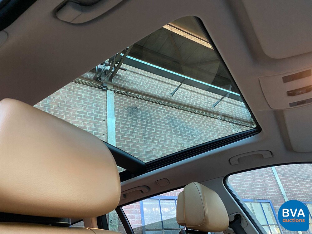 BMW 5-serie Touring 525i Business Line 218pk 2008, 24-ZL-BD