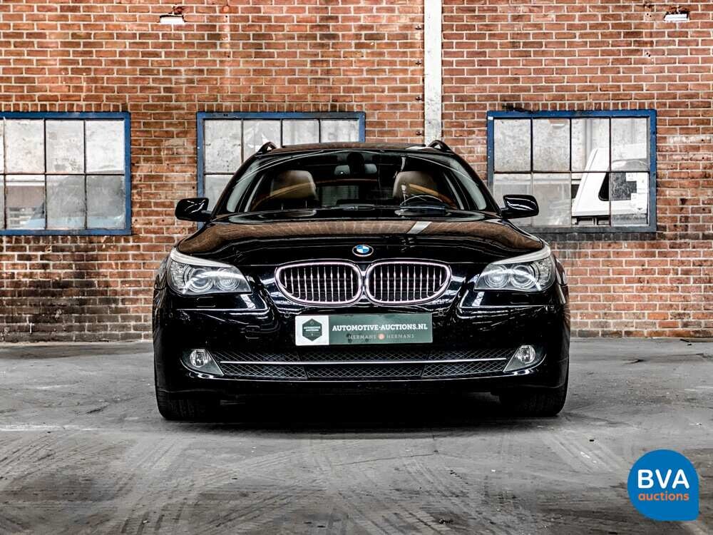 BMW 5-serie Touring 525i Business Line 218pk 2008, 24-ZL-BD