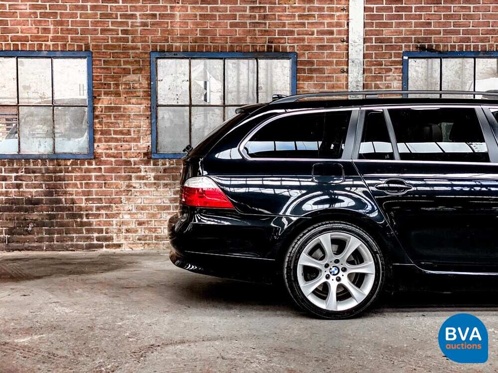 BMW 5-serie Touring 525i Business Line 218pk 2008, 24-ZL-BD