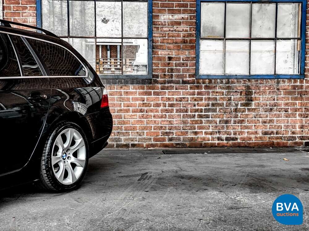 BMW 5-serie Touring 525i Business Line 218pk 2008, 24-ZL-BD