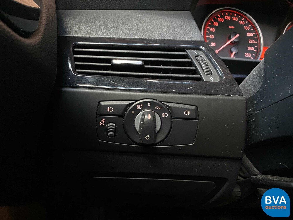 BMW 5-serie Touring 525i Business Line 218pk 2008, 24-ZL-BD