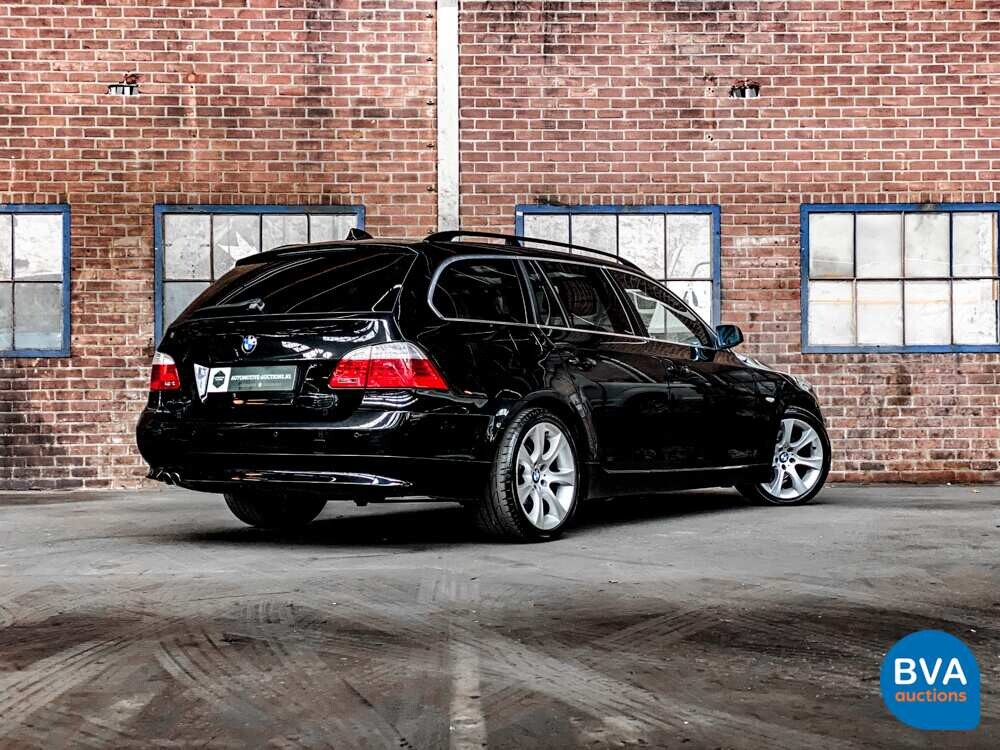 BMW 5-serie Touring 525i Business Line 218pk 2008, 24-ZL-BD