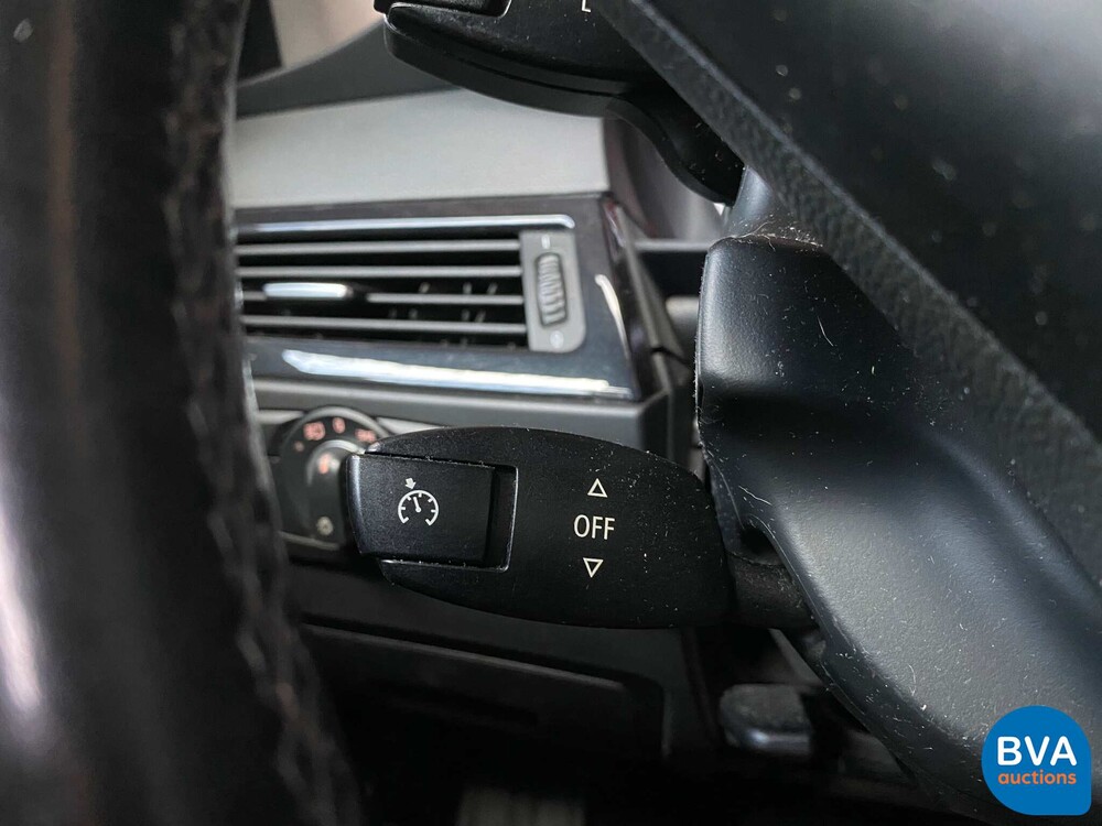 BMW 5-serie Touring 525i Business Line 218pk 2008, 24-ZL-BD