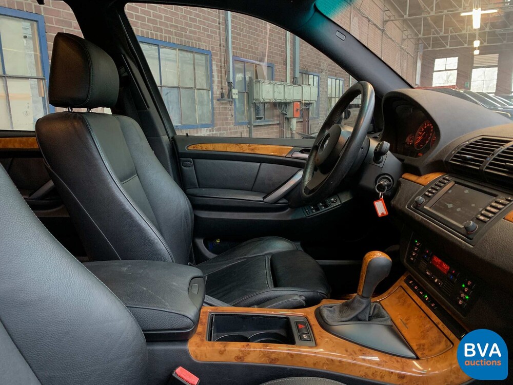 BMW X5 4.4 V8 High Executive 320pk 2006