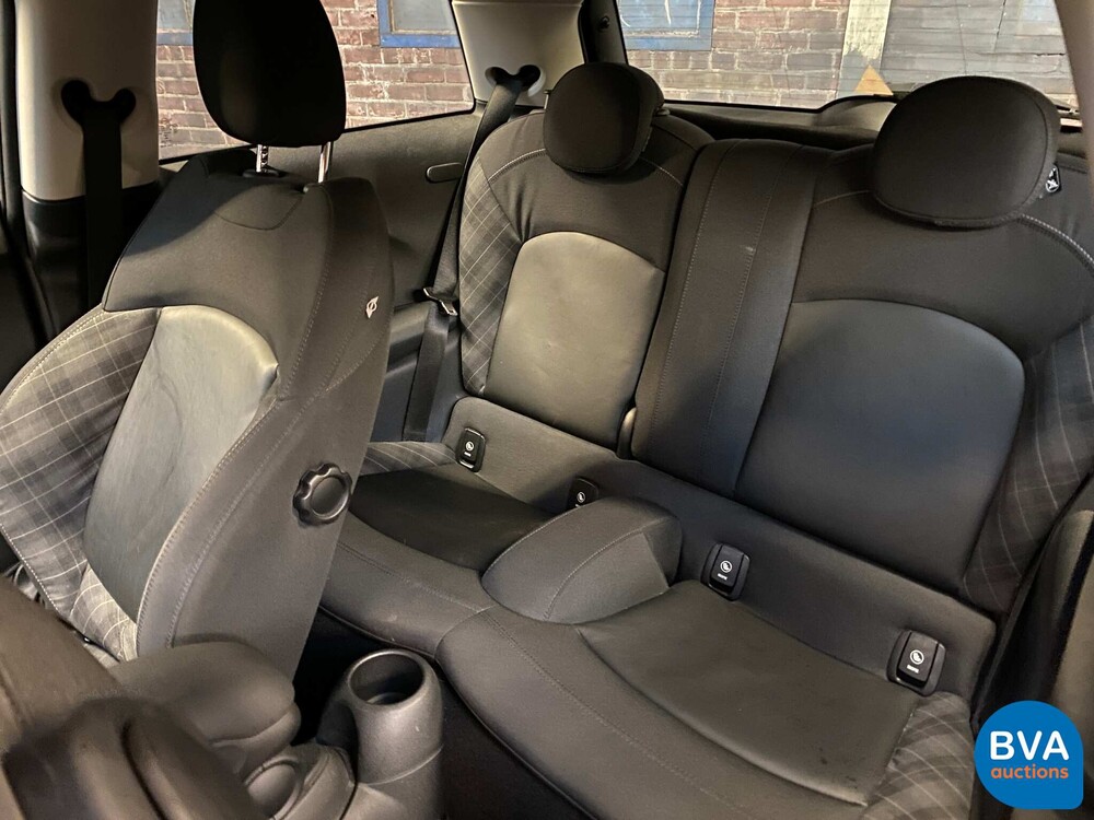 Mini 1.5 Cooper 136pk 2014, 6-TZD-36