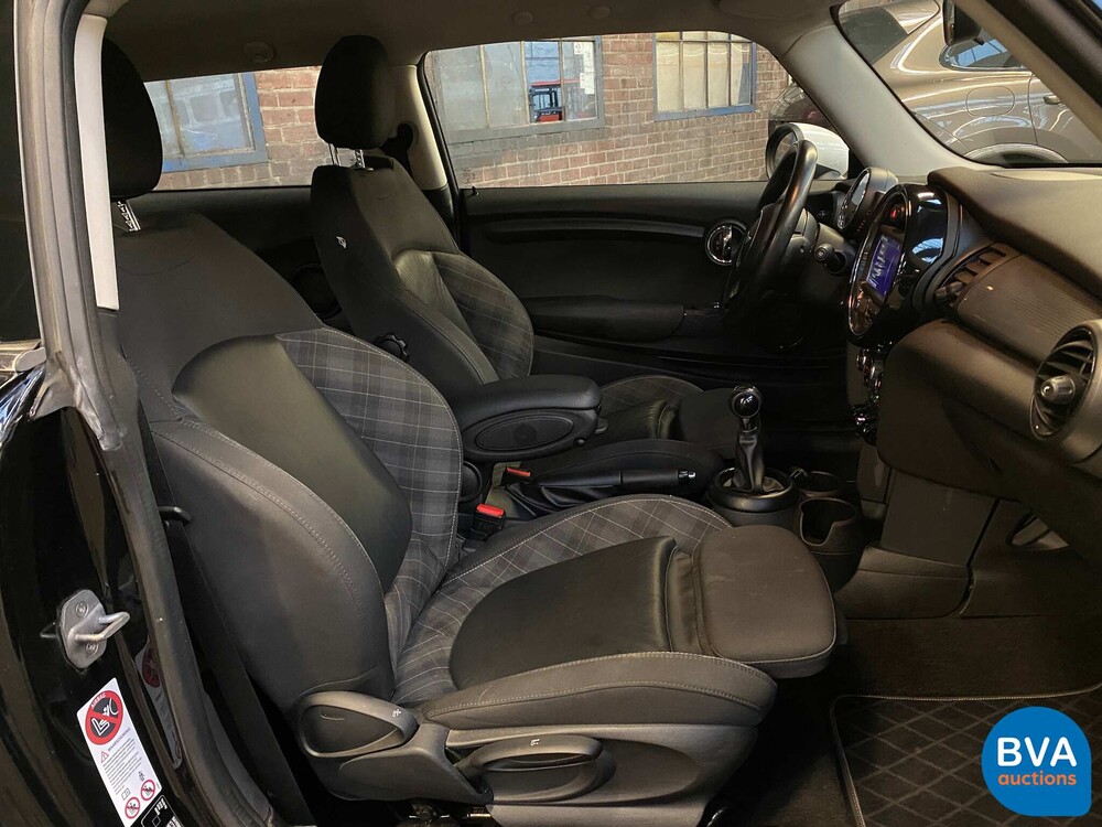 Mini 1.5 Cooper 136pk 2014, 6-TZD-36