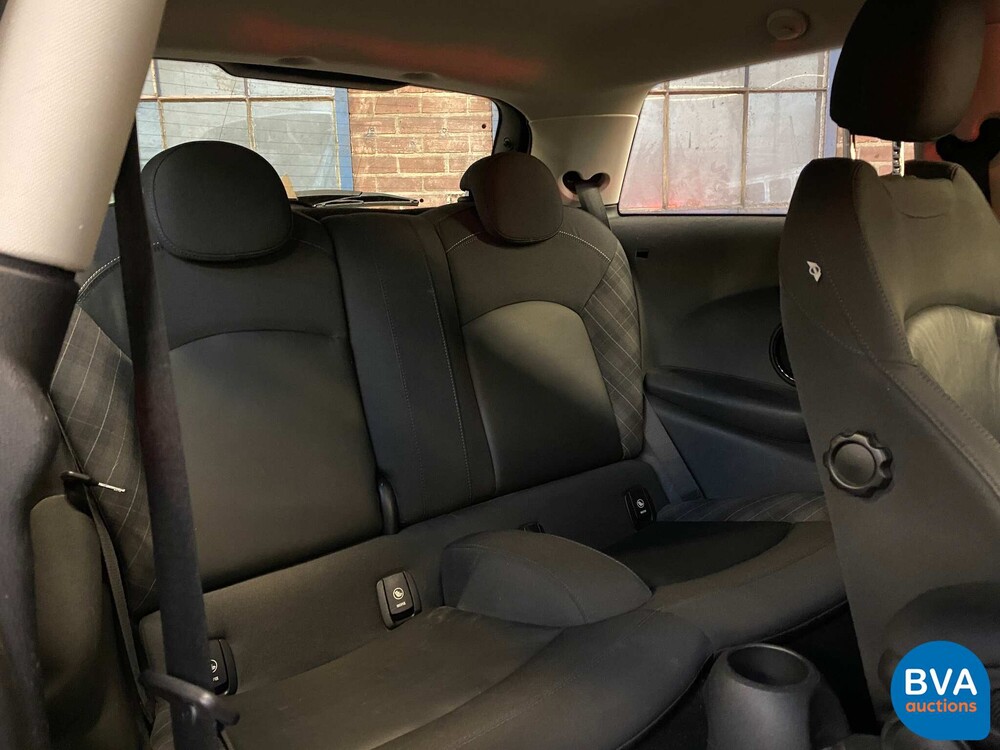 Mini 1.5 Cooper 136pk 2014, 6-TZD-36