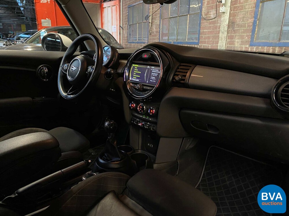 Mini 1.5 Cooper 136pk 2014, 6-TZD-36