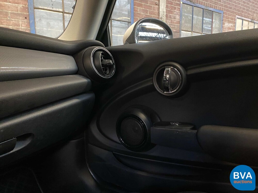 Mini 1.5 Cooper 136pk 2014, 6-TZD-36