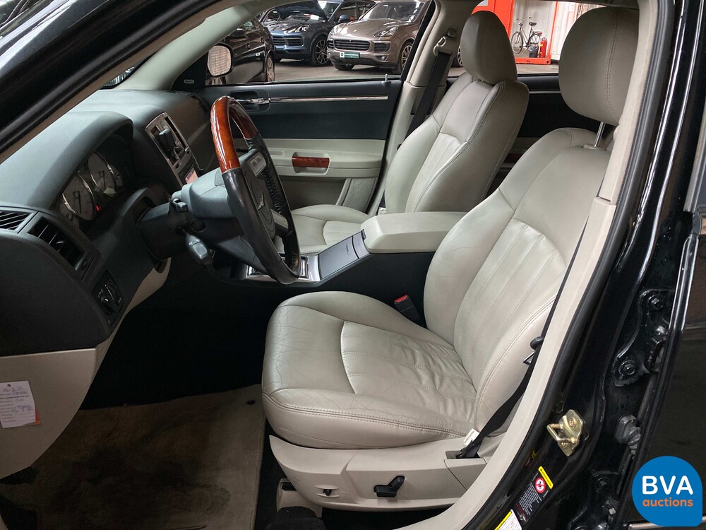 Chrysler 300C Touring 5.7L V8 340pk 2006, 72-SF-ZL