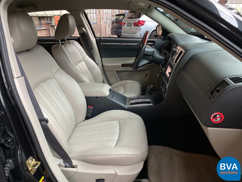 Chrysler 300C Touring 5.7L V8 340pk 2006, 72-SF-ZL