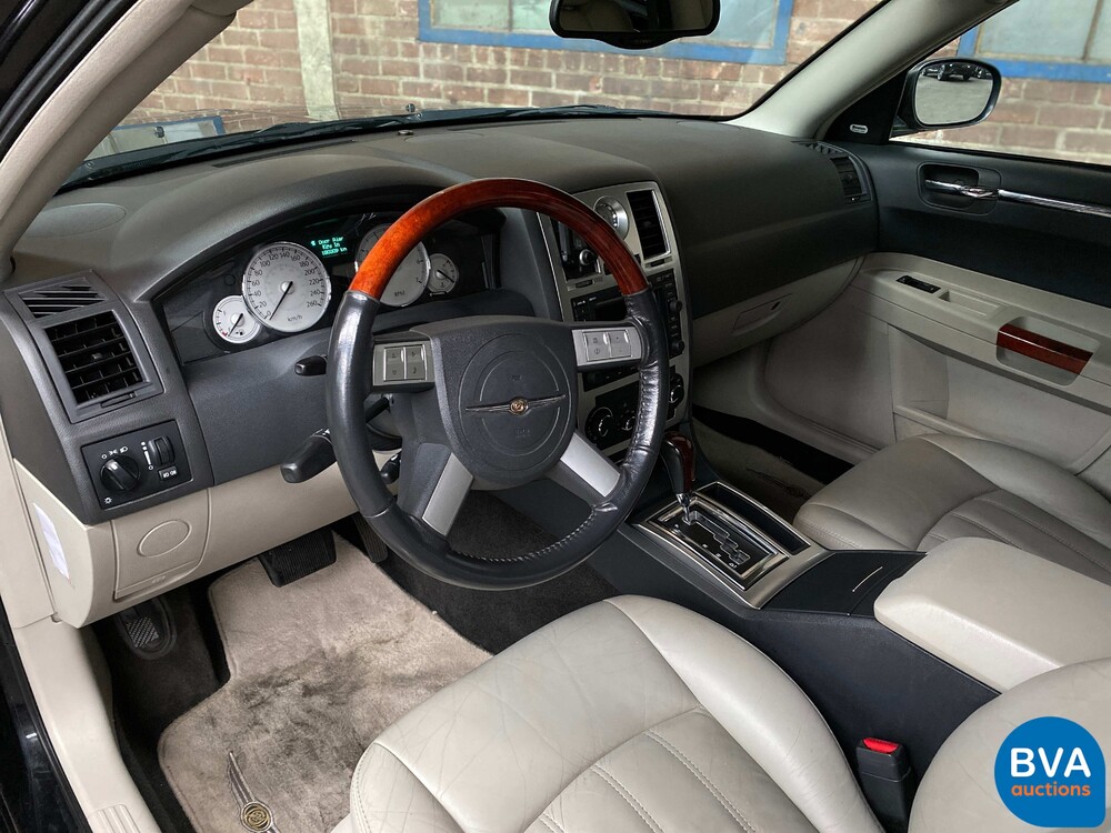 Chrysler 300C Touring 5.7L V8 340pk 2006, 72-SF-ZL