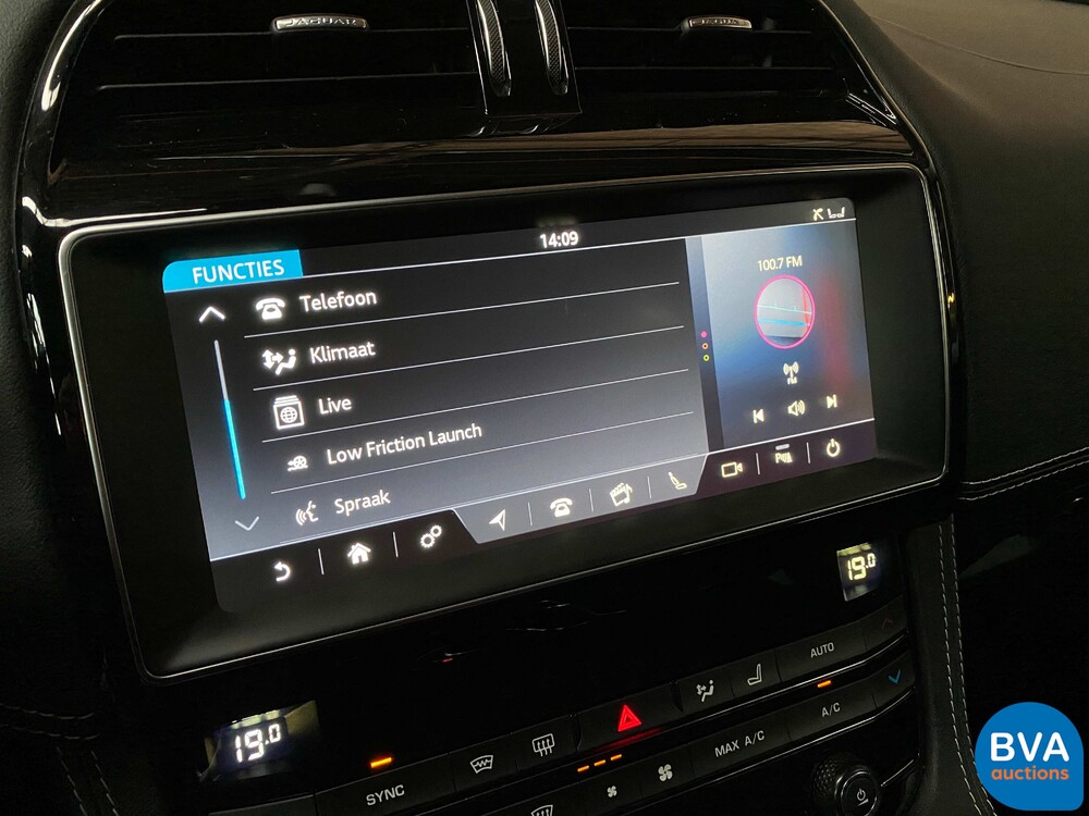 Jaguar F-Pace 2.0 25t R-Sport AWD 250pk 2019, N-803-JS