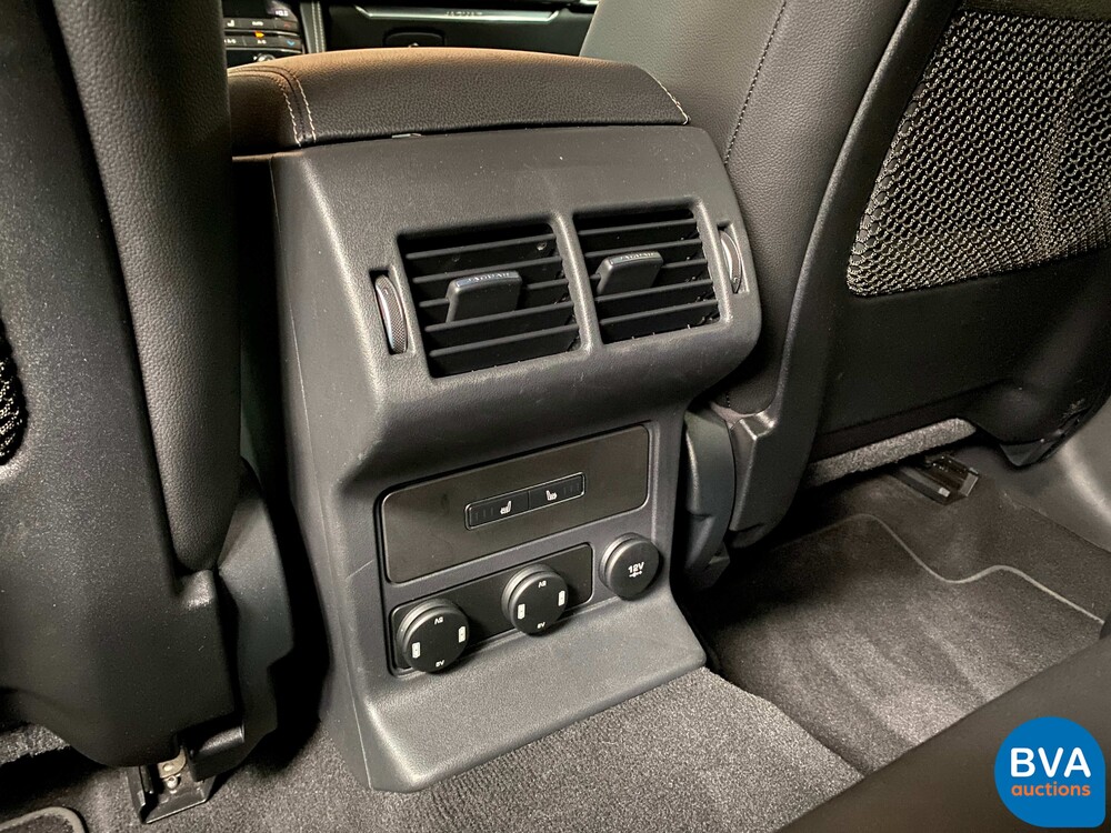 Jaguar F-Pace 2.0 25t R-Sport AWD 250pk 2019, N-803-JS