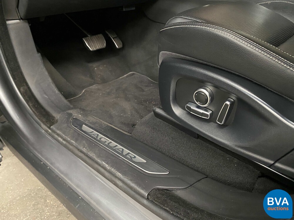 Jaguar F-Pace 2.0 25t R-Sport AWD 250pk 2019, N-803-JS