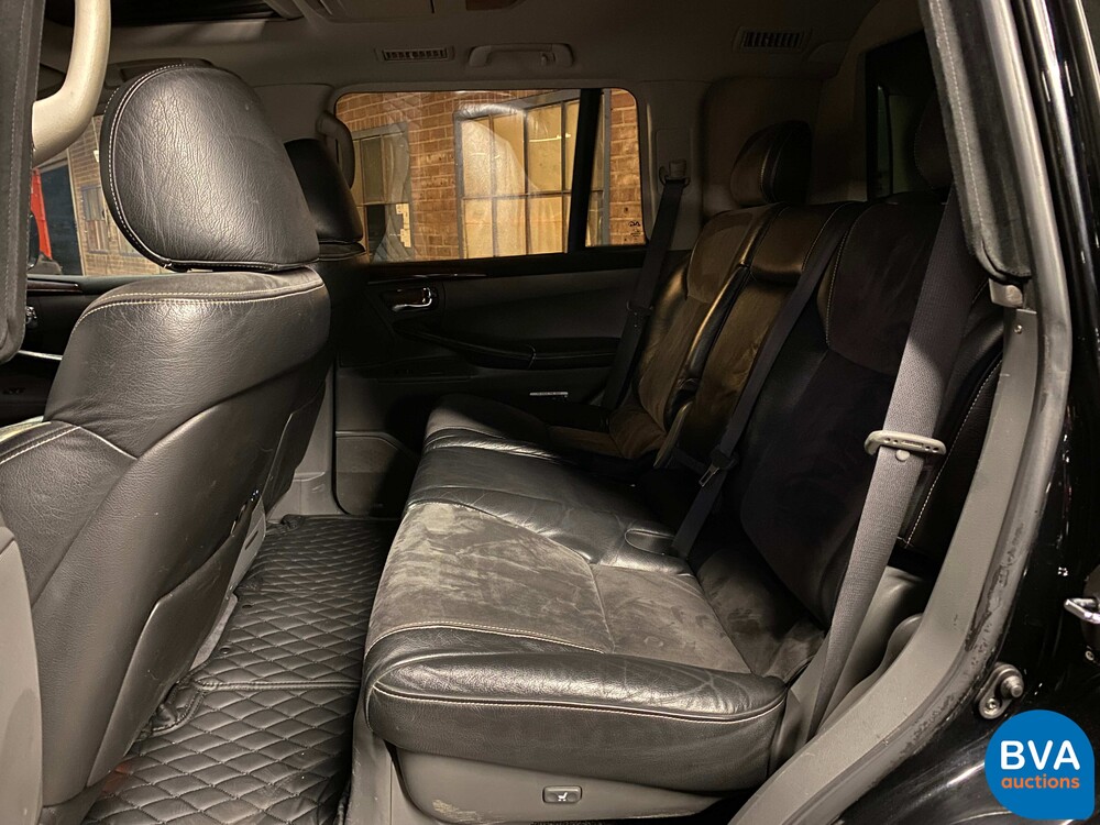 Lexus LX570 380 PS 2017.