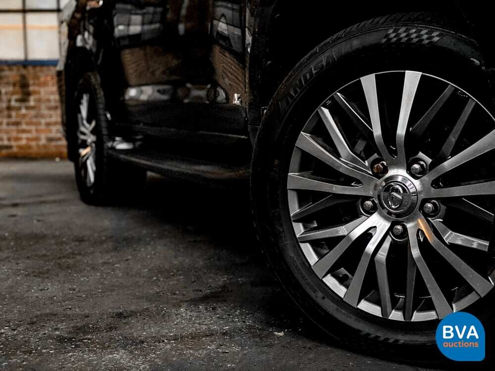 Lexus LX570 380 PS 2017.