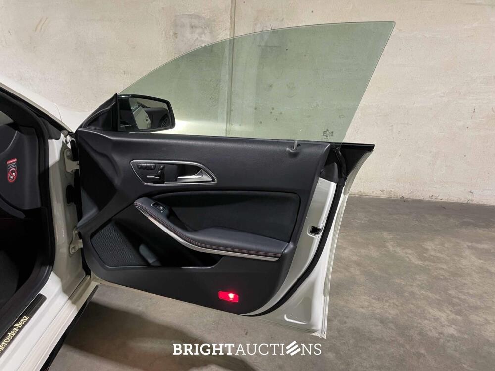 Mercedes-Benz CLA200 AMG Ambition 156hp 2013 (Original-NL) CLA-Klasse, 6-KPV-78