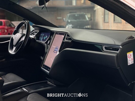 Tesla Model X 75D Base 7p 333pk 2018 (Origineel-NL), ST-663-B